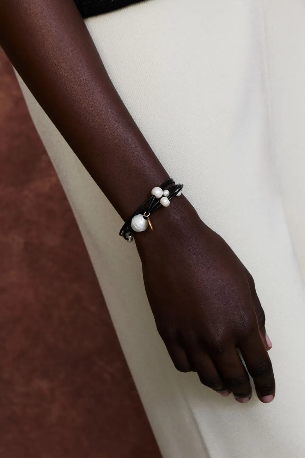 Chan Luu Strata Pearl Bracelet Gold